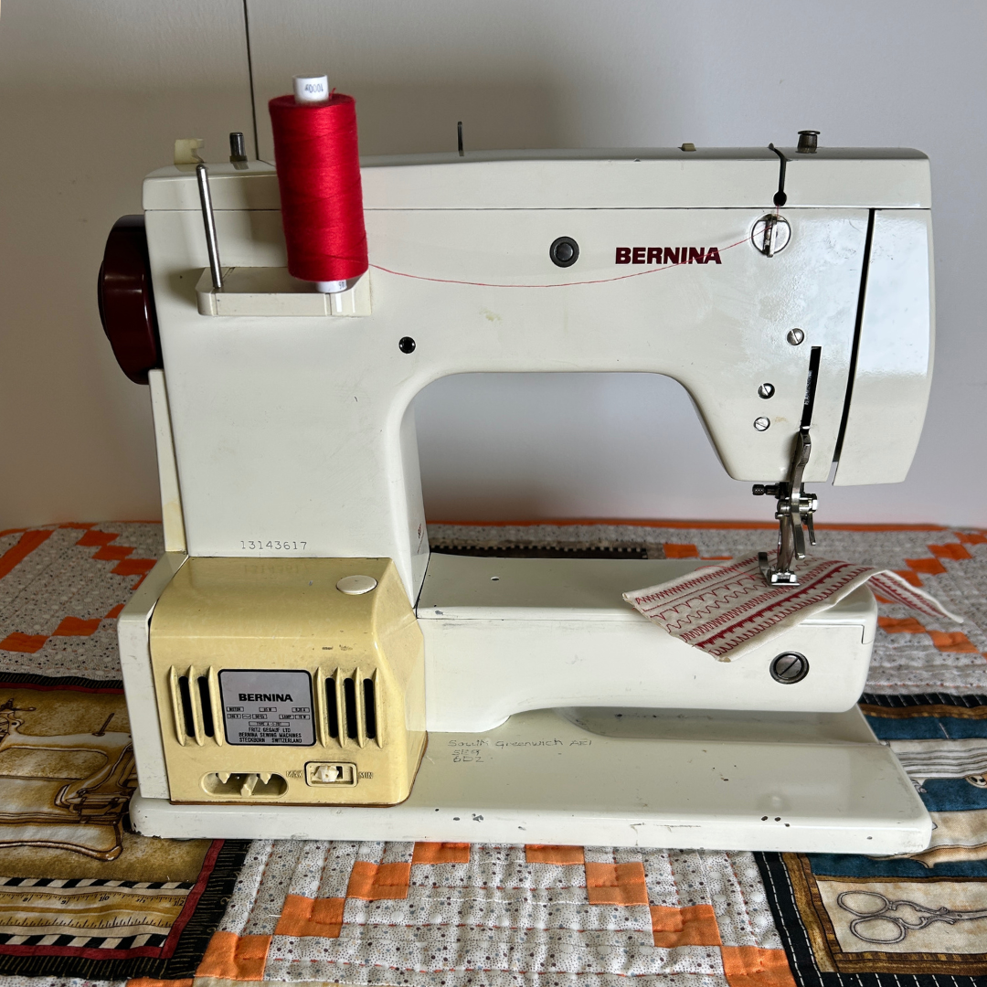 Bernina Minimatic 807 Sewing Machine