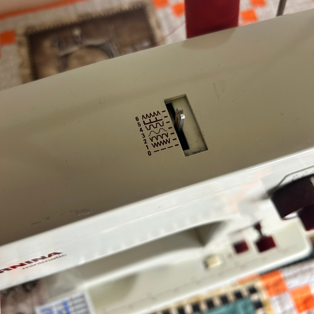 Bernina Minimatic 807 Sewing Machine
