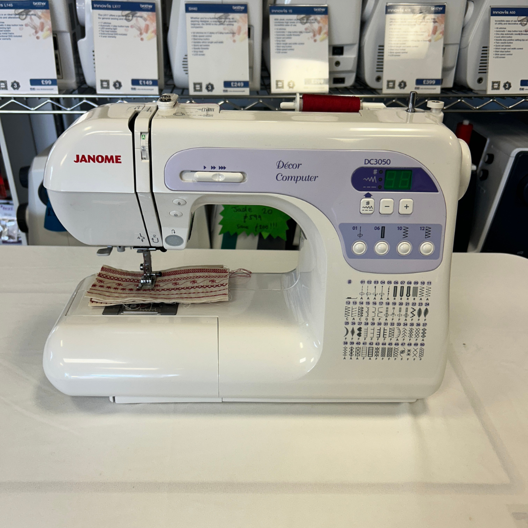 Janome Decor DC3050 Sewing Machine