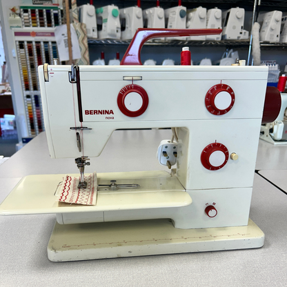 Bernina Nova 900 Vintage Sewing Machine
